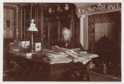 Unknown photographer, Dirk C. Meijer Jr. in his study at Vondelstraat 8, Amsterdam City Archives